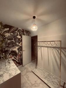 Jungle Suite, Jacuzzi à 7 min de la mer