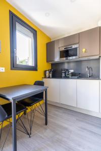 Appartements At home in Clermont, Place de Jaude : photos des chambres