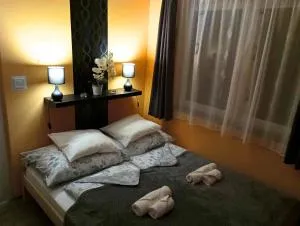 Silver Star Apartment - Maroslele