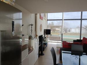 Chalet con maravillosa piscina a 5 minutos de Granada y campo de golf