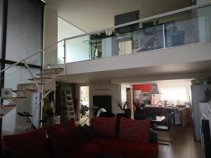 Chalet con maravillosa piscina a 5 minutos de Granada y campo de golf