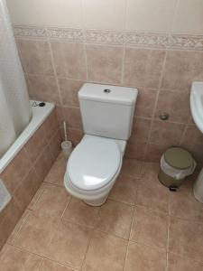 Central 2-Bed Apartment in Estepona Port