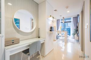 Stunning 1BR Apartment in Vera Tower, Business Bay by Deluxe Holiday Homes
