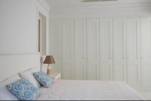 Sea View Three Bedroom Apartment - Marina Village