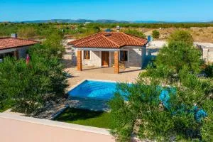 Villa Lunis - Lađevci