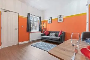 4 Bedroom, 2 Bath in NewCastle Town Centre - Newcastle-under-Lyme