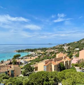 VUE EXCEPTIONNELLE - Ajaccio T3 rte Sanguinaires - Santa Lina
