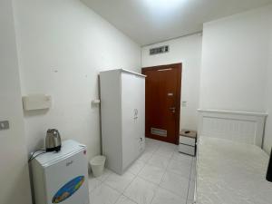 hostel 01 master For men only