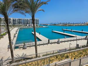 3 Bedroom Apartment Sea View at Vida Marina Hotel Residence, Marrassi north coast