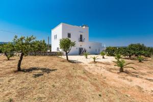 Masseria Marcantonio by BarbarHouse