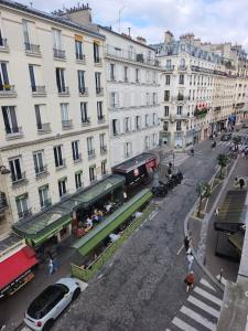 Superbe studio à MONTMARTRE