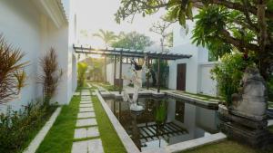 5BR exquisite haven of tranquility in Ketewel