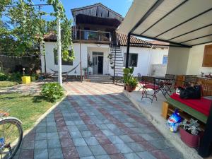 Rozas Guest House Camping Shkoder