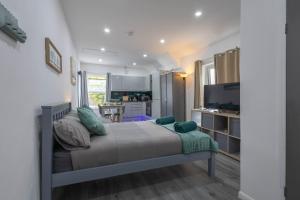 Spacious Studio Apartment In Cardiff City Centre