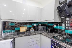 Spacious Studio Apartment In Cardiff City Centre