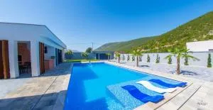 Villa River - Potoci