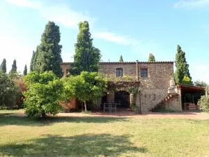 Casa de campo Hostal Nou en Crespià con piscina - Navata