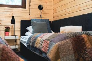 Domek Pan Modrzew - Slow - Hamaki - Chill - ogrodzony teren Pet Friendly