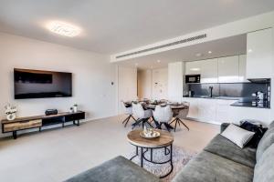 Ultimate Rentals - Ipanema Del Sol - Relax With Scenic Views