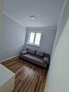 SAWAGO Mieszkanie Fabryczna przy parku