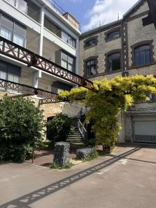 Appartements Manhattan Loft - centre - 5 mn a pied gare - parking prive - patio : photos des chambres
