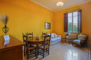 Three-Bedroom Apartment with Balcony