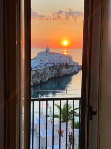 The Best, Sea, Old town, and sunrise view Apartment with balcony