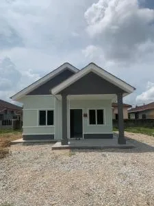 HOMeSTAY DAMIA - Islam Homestay Only - Kampung Degong