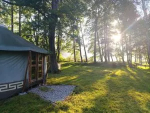 Jurta na farmě - Stará Role