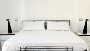 M412 - Marcelli, trilocale con terrazzo e posto auto