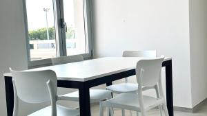 M412 - Marcelli, trilocale con terrazzo e posto auto