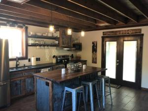 Pleasant Valley Farm Dairy Barn writers retreat