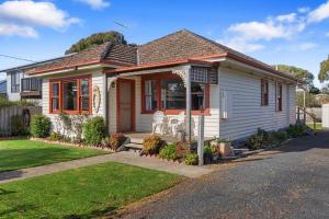 Settle In Retro cottage, Cowes