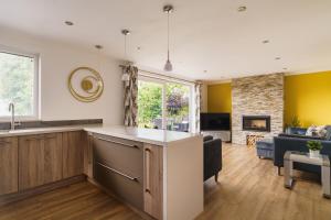 Beechwood Brook, 3 bed, 3 bath, parking, Bowness