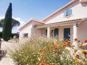 La Villa Maya, tout confort, grand jardin, piscine - Sauzet