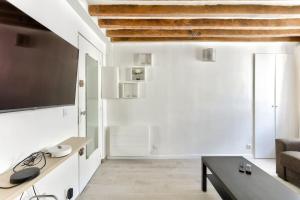 Studio 5mn walk from Oberkampf metro station