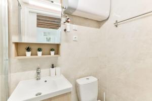 Studio 5mn walk from Oberkampf metro station