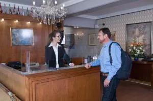 Hotel Imperio - Machalí