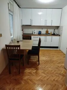 R&S Apartman - Humac