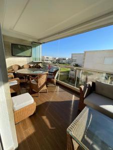 Bel appartement avec piscine vu sur mer