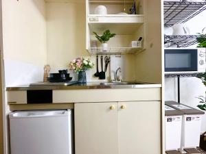 101新宿区最繁华地域徒步到新大久保只需要7分钟徒步到東新宿只需要5分钟全新装修