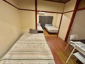 Three beds apartment with kitchen by Shinsaibashi