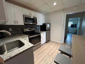 Esplanade Suites - A Sundance Vacations Property