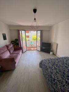 Appartements Grand Studio avec loggia : photos des chambres