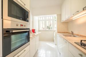 Blue Tide - Two Bedroom Apartment