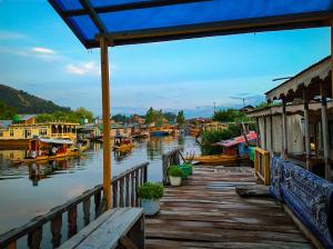 Houseboat Shora palace Group Of Houseboats