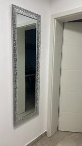 Einzimmerwohnung mit Küche und großem Bad