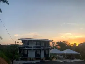 Farhani Cabin Stay - Kampung Suharto