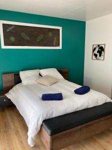 maison avec piscine couverte