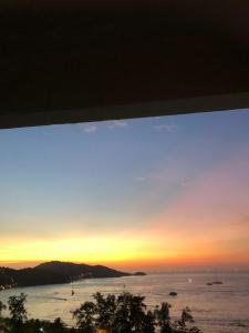 PATONG TOWER SEA FACING HIGH FLOOR New Bathroom